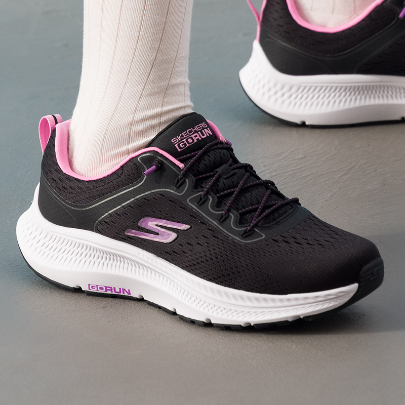 Scarpe da donna Skechers, mode - Lightweight Road Running Shoes recensione e prezzo