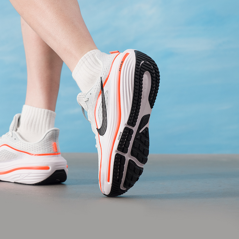 Scarpe da uomo Nike, modello o - Lightweight Road Running Shoes recensione e prezzo