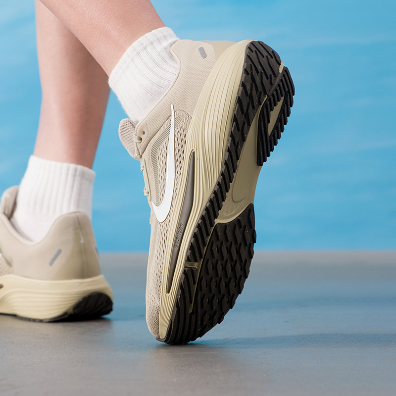 Scarpe da uomo Nike originali, - Lightweight Road Running Shoes recensione e prezzo